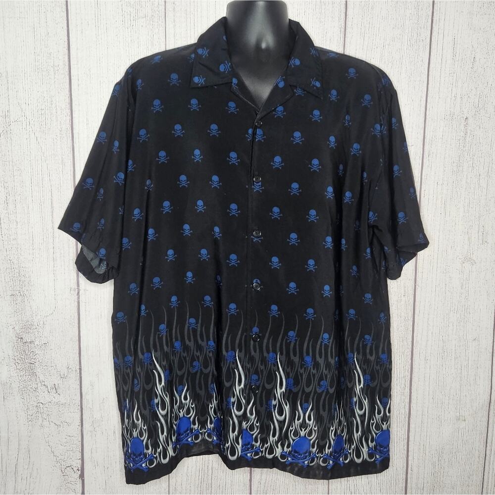 VTG 90s MT:2 Black & Blue Skull & Crossbones with Flames Button Down, size XL